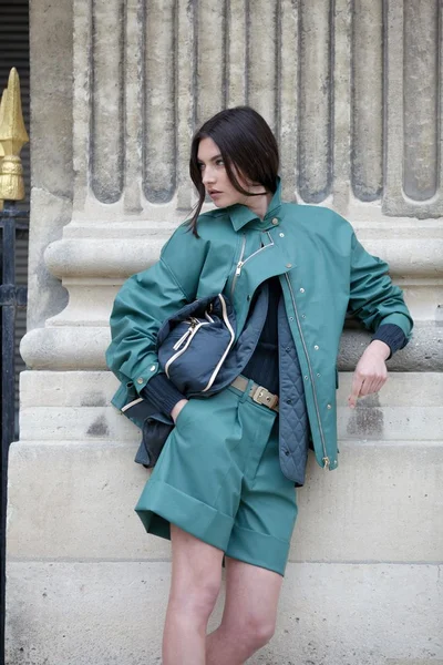 Look 12